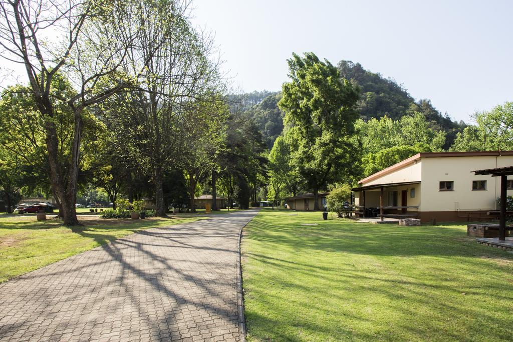 Merry Pebbles Resort Sabie Exterior photo