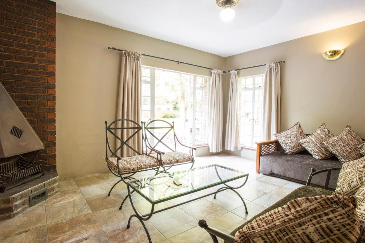 Merry Pebbles Resort Sabie Exterior photo
